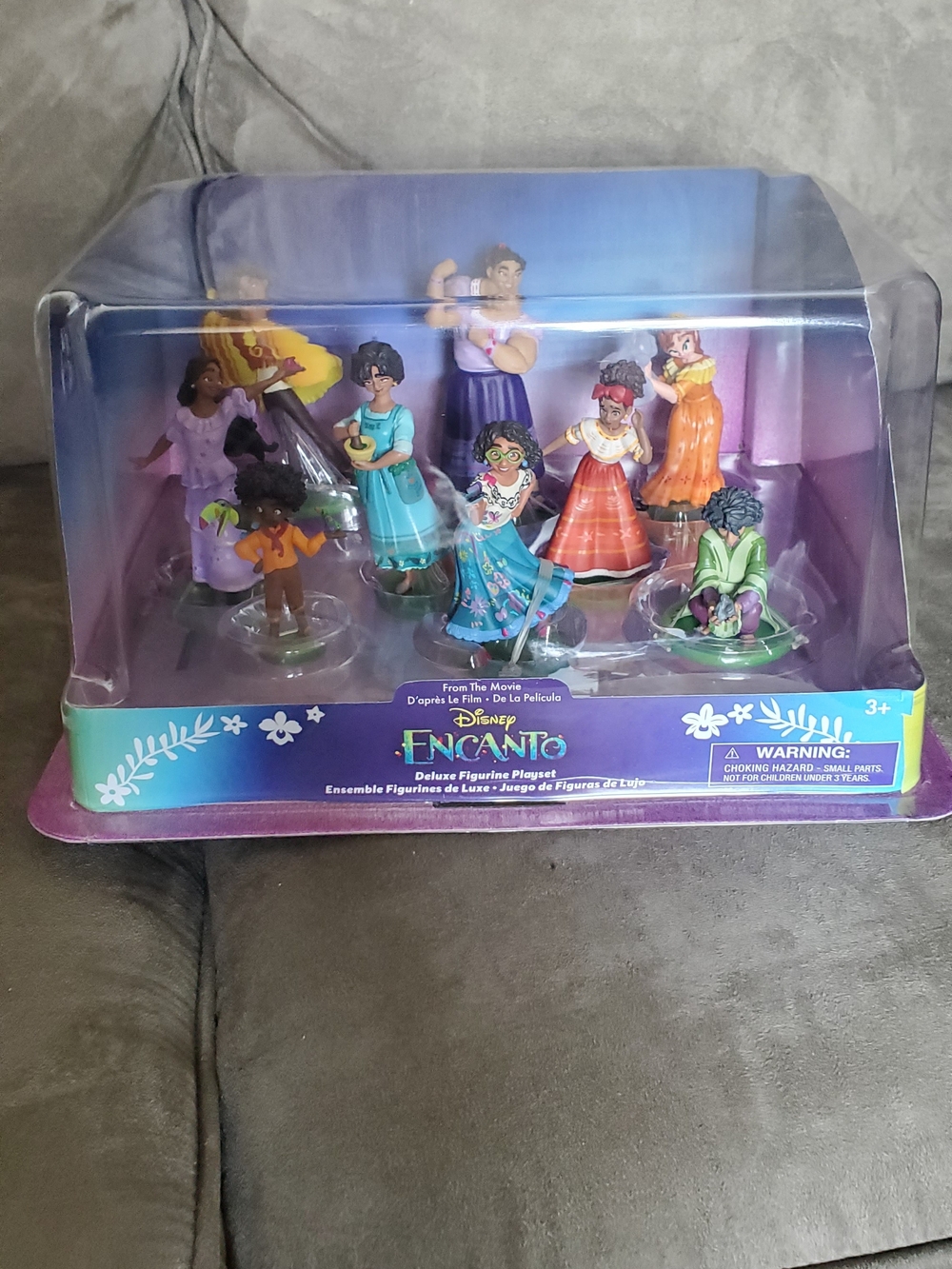 Disney Encanto Deluxe Figurine Playset
